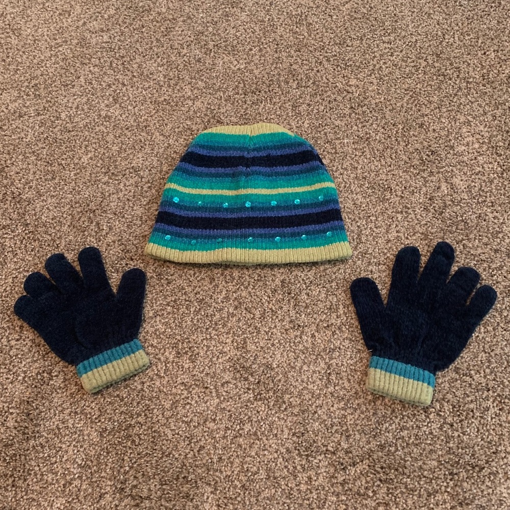 Faded Glory Hat & Gloves Set